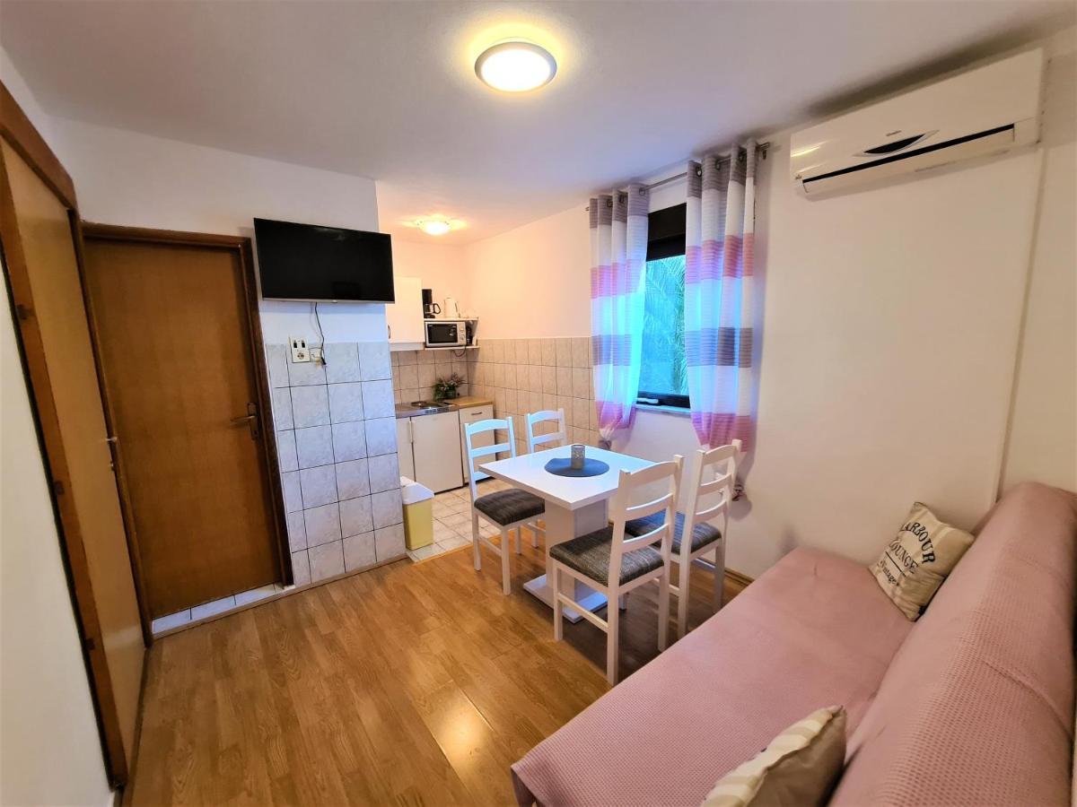 Cosic Apartmani Igrane Esterno foto