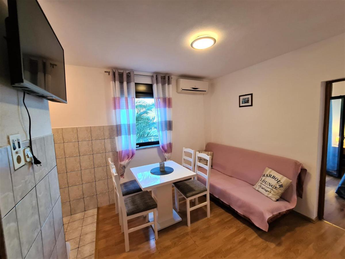 Cosic Apartmani Igrane Esterno foto