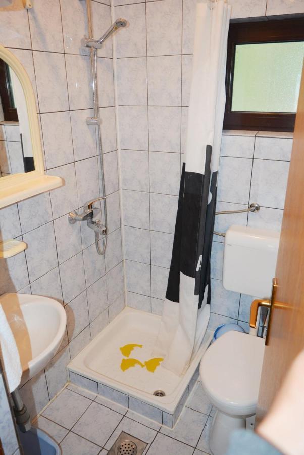 Cosic Apartmani Igrane Esterno foto