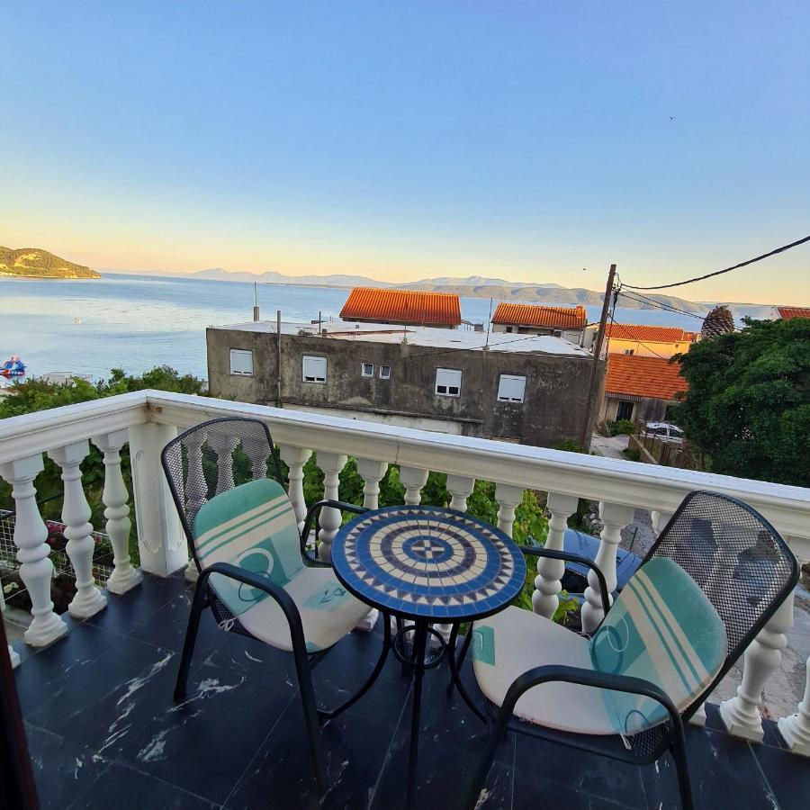 Cosic Apartmani Igrane Esterno foto